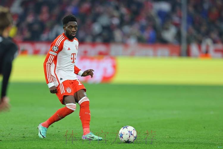 皇马有意阿方索-戴维斯 但只会选择在今夏签